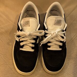 New Balance Men's Black and White Suede Sneakers